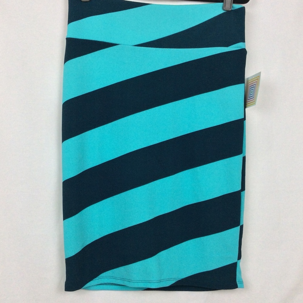 NWT LuLaRoe Cassie Large